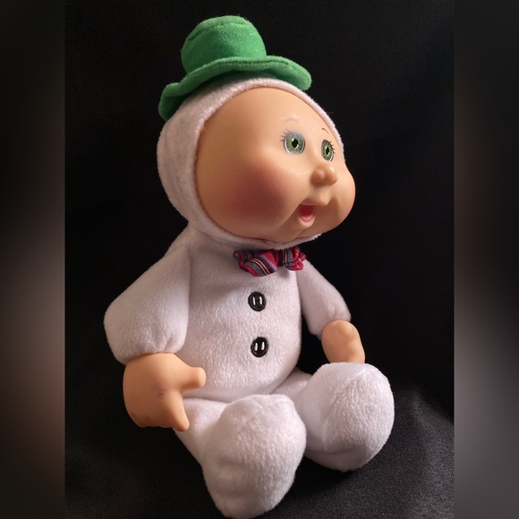 Snowman Cabbage Patch made originally in 1978, this guy was made in 2014! - Picture 4 of 7